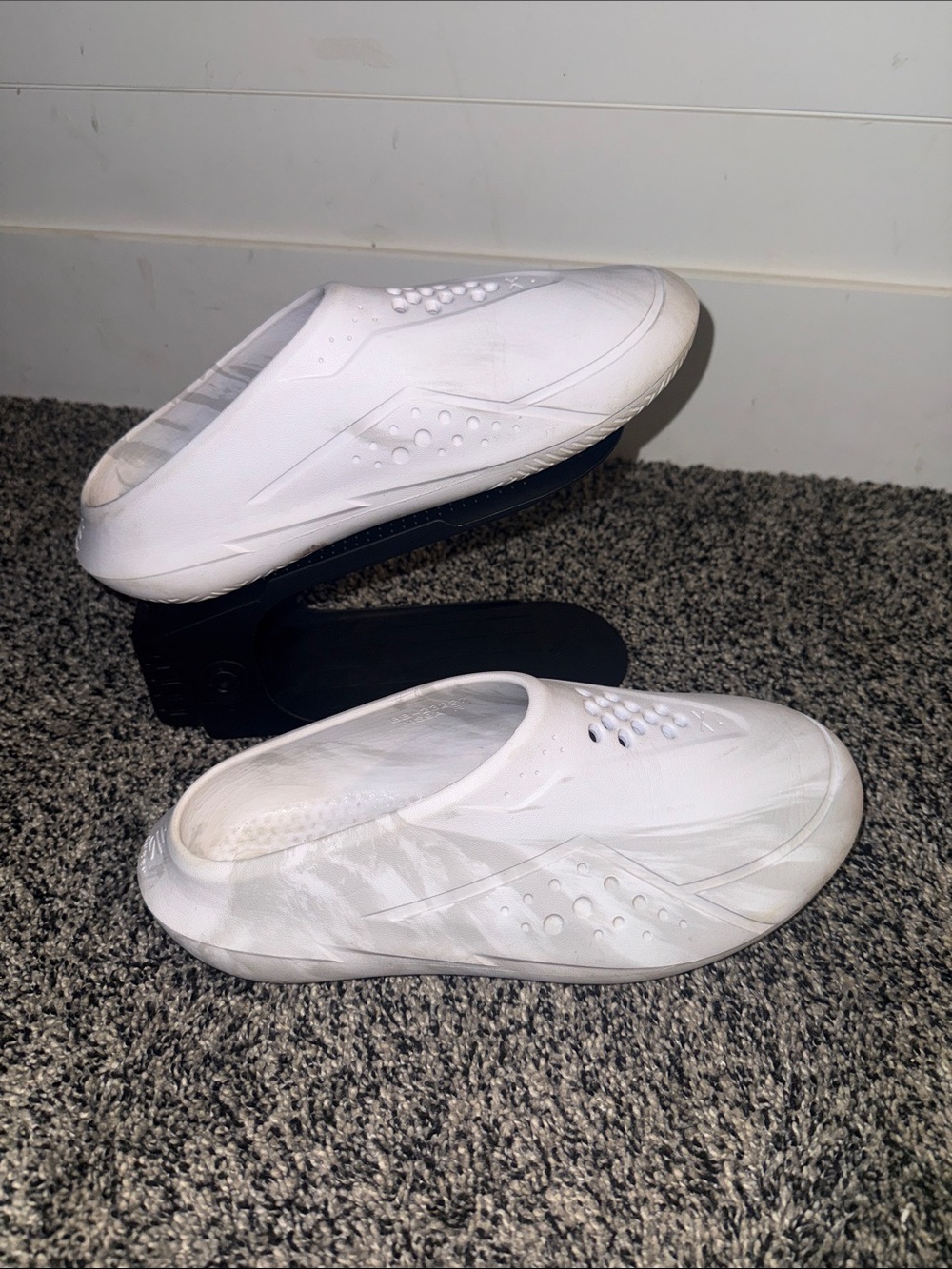 Under Armour Curry FoamTro Men’s Size 9 White Slides Stephen Curry 3028394